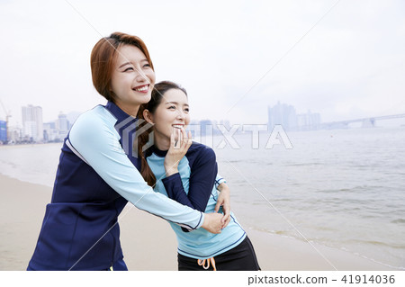 暑假，假期，朋友，年輕女子 41914036