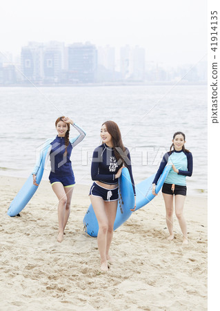 暑假，假期，朋友，年輕女子 41914135
