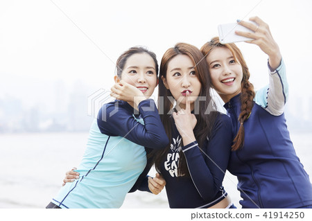 暑假,假期,朋友,年輕女子 暑假,假期,朋友,年輕女子 41914250