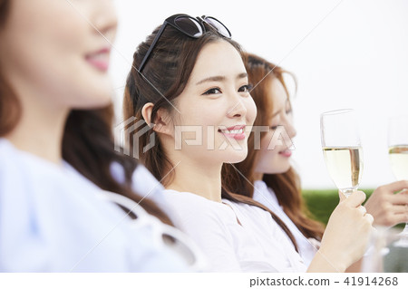 Summer vacation, vacation, young woman 41914268