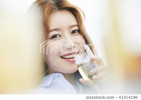 Summer vacation, vacation, young woman Summer vacation, vacation, young woman 41914296