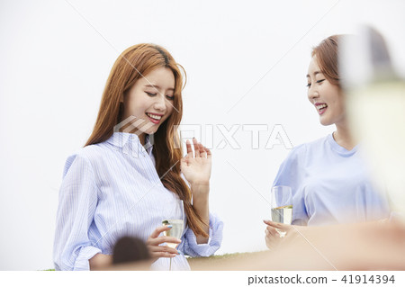 黨，朋友，年輕的女人 41914394
