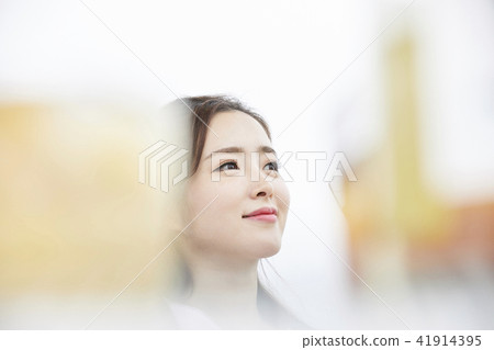 暑假,假期,年輕的女人 暑假,假期,年輕的女人 41914395