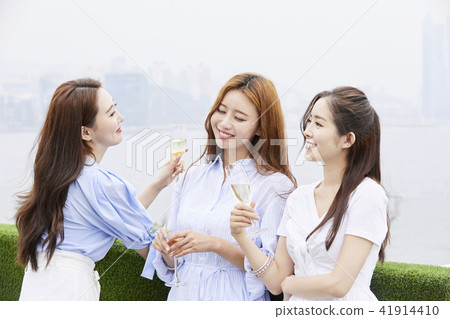 黨，朋友，年輕的女人 41914410