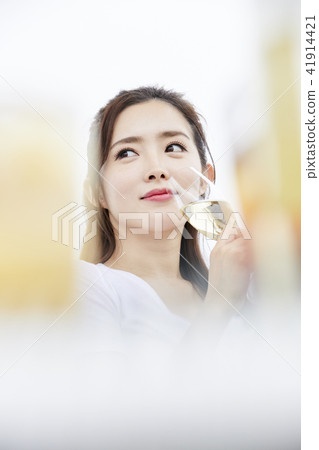 Summer vacation, vacation, young woman 41914421