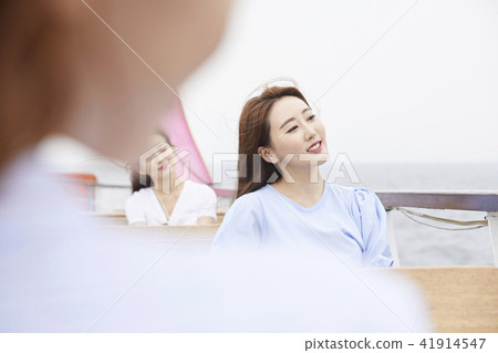 Summer vacation, travel, vacation, young woman 41914547