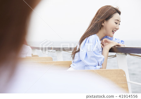 Summer vacation, travel, vacation, young woman Summer vacation, travel, vacation, young woman 41914556