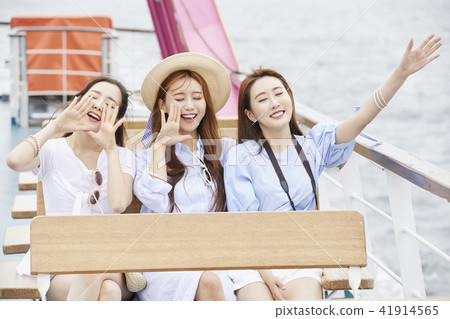 Summer vacation, travel, vacation, young woman 41914565