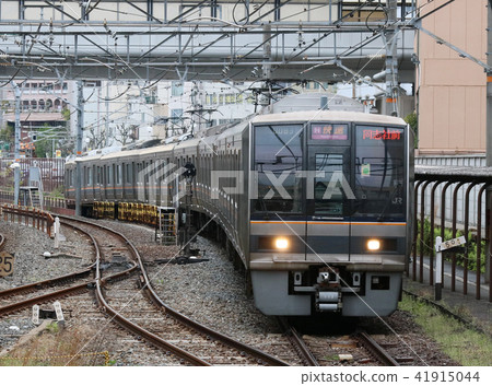 乘坐207號東西線的京橋站 41915044