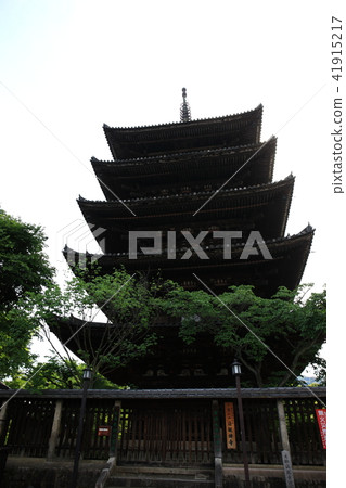 Tower of Yasaka 41915217