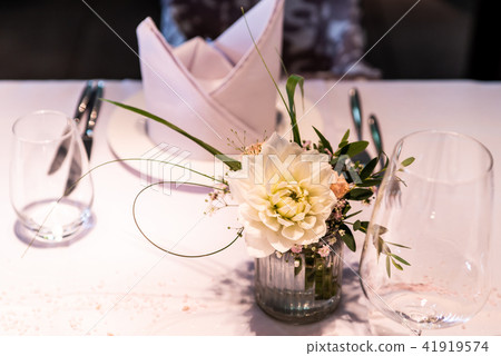 flowers settings decoration outdoor setup for wedding with pink colored flower 41919574