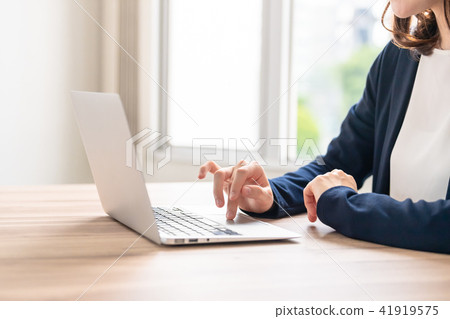 Business woman 41919575