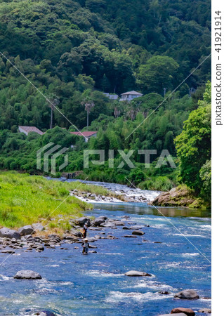 Ayu fishing of the Kano River in Izu City Shizuoka prefecture Ayu fishing of the Kano River in Izu City Shizuoka prefecture 41921914