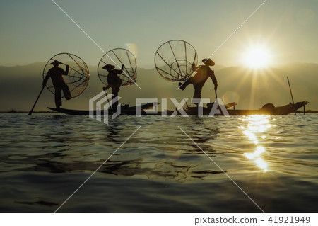 Burmese fishermen on Inle Lake 41921949