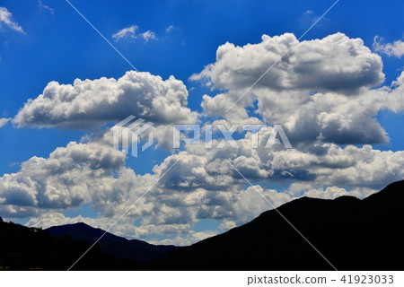 雲 雲 41923033