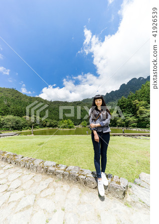 亞洲台灣宜蘭桃園明池國家公園樹林樹木森林女人女性 41926539
