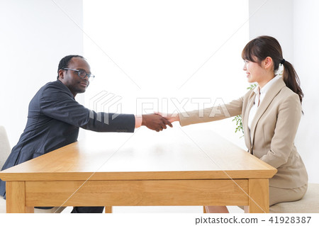 business people shaking hands business people shaking hands 41928387