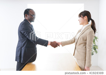 business people shaking hands business people shaking hands 41928389