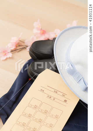 教育成本形象 教育成本形象 41931114