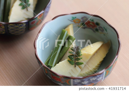 Simmered bamboo shoots 41931714
