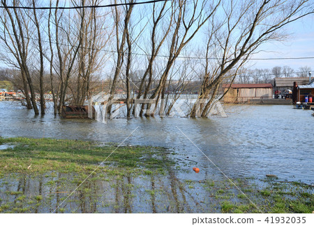 River Water Over Promenade 41932035