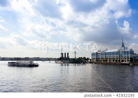 Cityscape of Saint-Petersburg 41932195