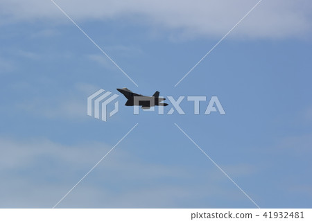The US Air Force's stealth fighter F-22 Raptor flying over the sky 41932481