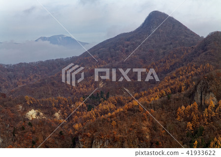 View from the Tateiwa in Nishigami in late autumn Arushiyama · Kyosuka mountain and Mt. Asama View from the Tateiwa in Nishigami in late autumn Arushiyama · Kyosuka mountain and Mt. Asama 41933622