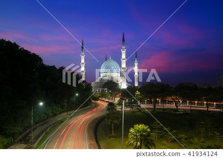 Blue Mosque At Shah Alam Selangor Malaysia Stock Photo 41934124 Pixta