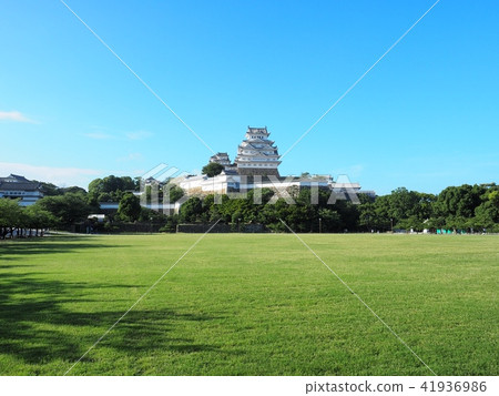 Himeji Castle Sannomaru Square Himeji Castle National Treasure Himeji Castle Shirasagi Castle World heritage 41936986