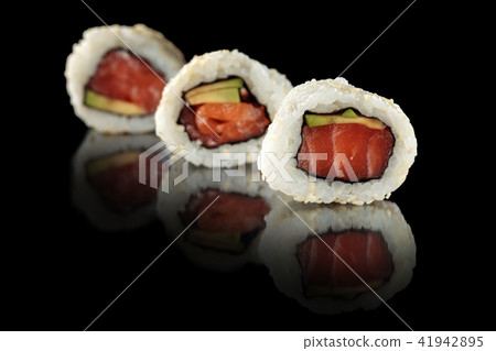 Fresh sushi rolls. 41942895