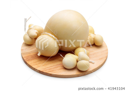 Italian cheese. Caciocavallo. 41943104