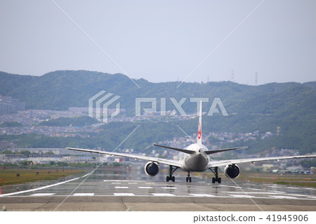 Itami Airport Take off Itami Airport Take off 41945906