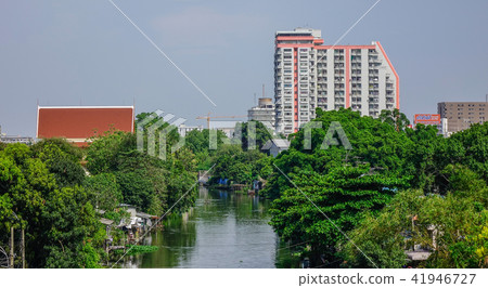 Modern buildings with the canal Modern buildings with the canal 41946727