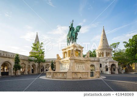 A bronze statue of Stephen of Hungary in Budapest A bronze statue of Stephen of Hungary in Budapest 41948069
