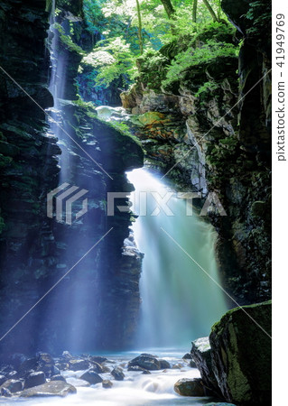 Light spot of Sukanizawa Yuue's waterfall 41949769
