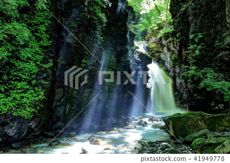 Light spot of Sukanizawa Yuue's waterfall 41949778