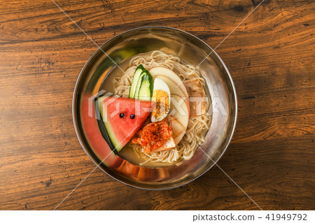 Korea North Korean food cold noodles Korea cold noodle dishes 41949792