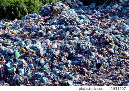 Landfill disposal site 41951207