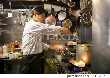 Flambé現場_40的廚師 41954546