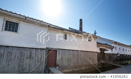 Kurayoshi White Warehouse Kurayoshi White Warehouse 41956261