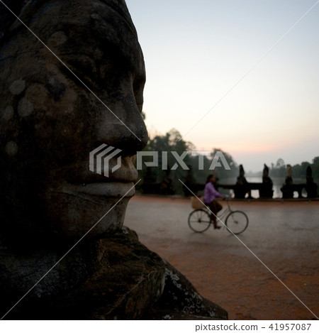 CAMBODIA SIEM REAP ANGKOR THOM SOUTH GATE CAMBODIA SIEM REAP ANGKOR THOM SOUTH GATE 41957087