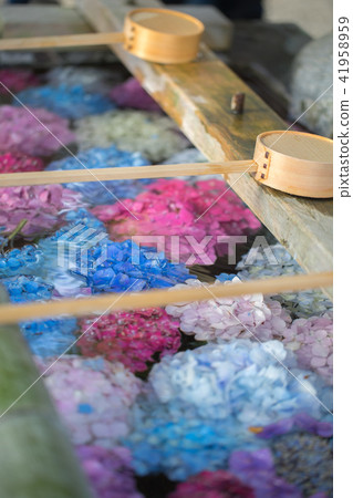 Okun shrine 9129 Okun shrine 9129 41958959