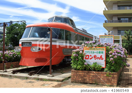 Odakyu Electric Railway Opening Station Odakyu Electric Railway Opening Station 41960549