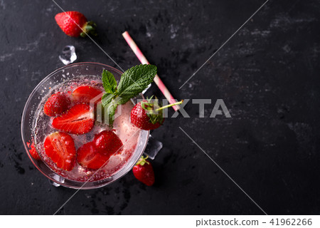 Cocktail strawberry margarita on the slate dark background, copy space. Flat lay 41962266