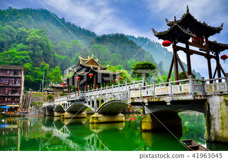Old houses in Fenghuang county in Hunan, China 41963045