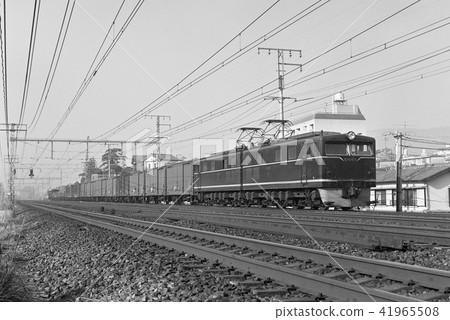 A nostalgic EH 10's cargo train 41965508