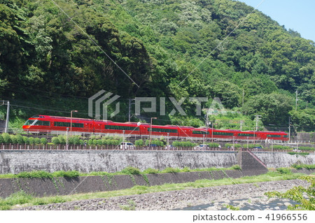 Romance car GSE leaving Hakone Yumoto station 41966556