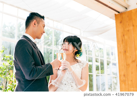 Wedding Party Champagne 41967079