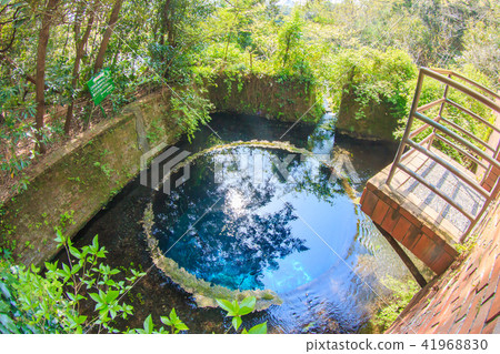 Kakita River spring spring group 41968830